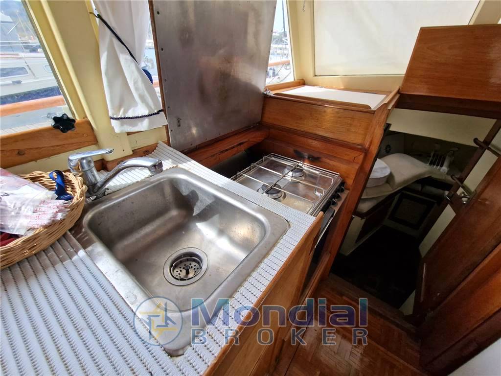Grand banks 32