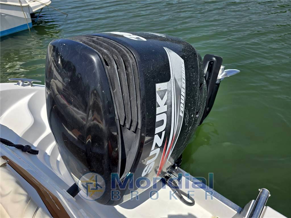 Ranieri Shadow 26