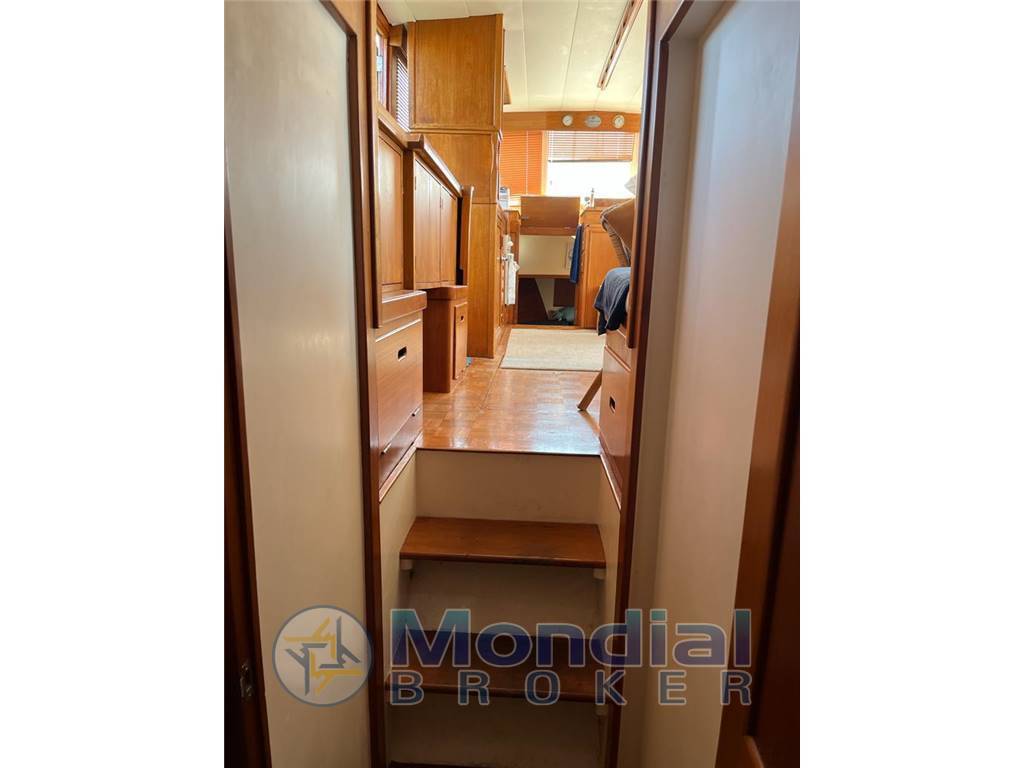 Grand banks 42 classic