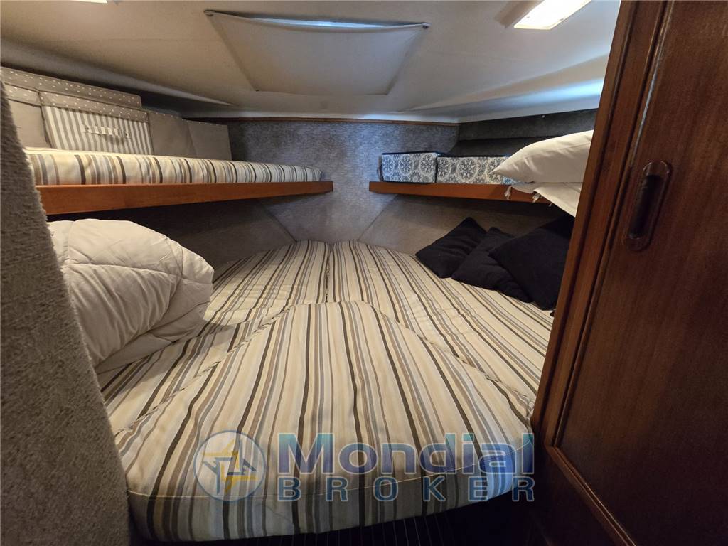 Riviera aus 35 fly blue water