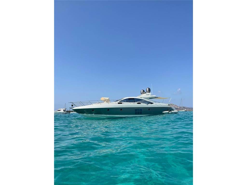Azimut 68s
