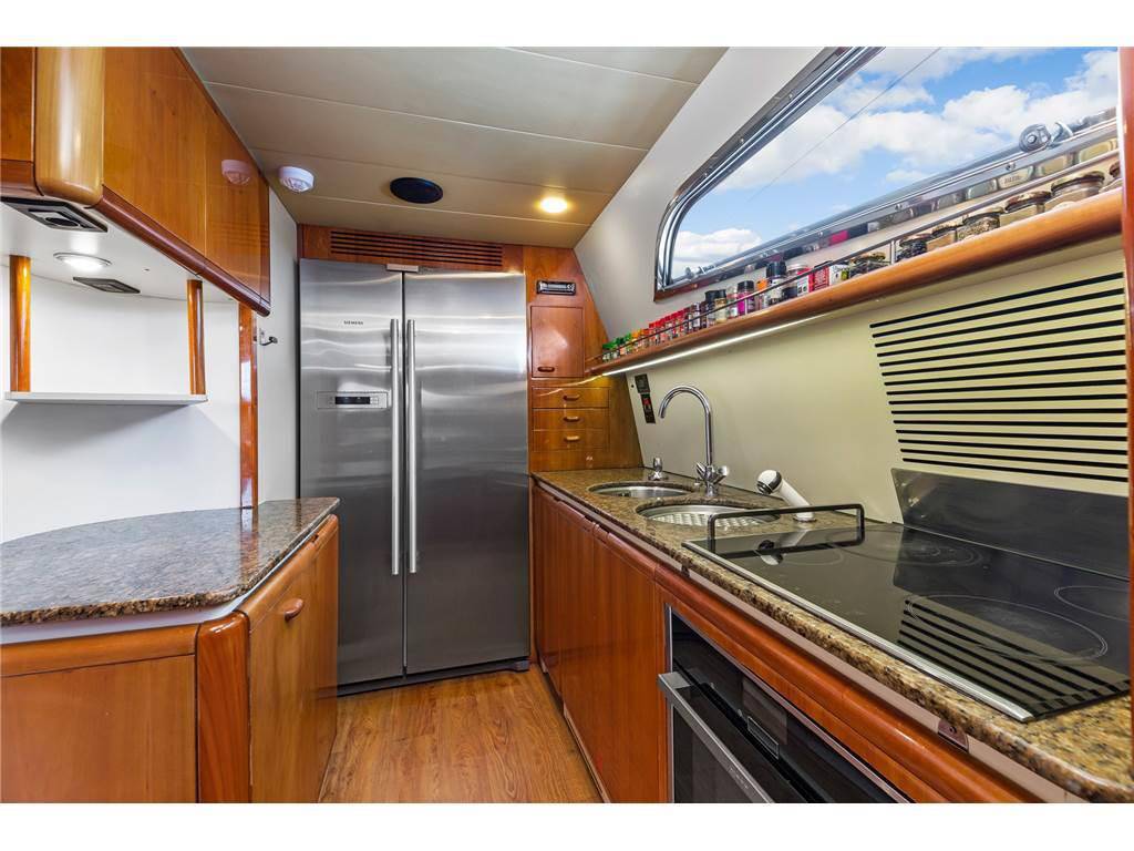 Ferretti yachts Ferretti 810
