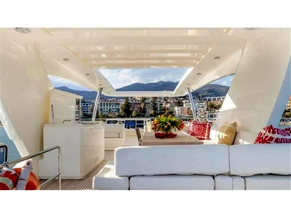 Prestige 750