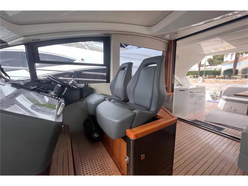 Sunseeker Predator 57