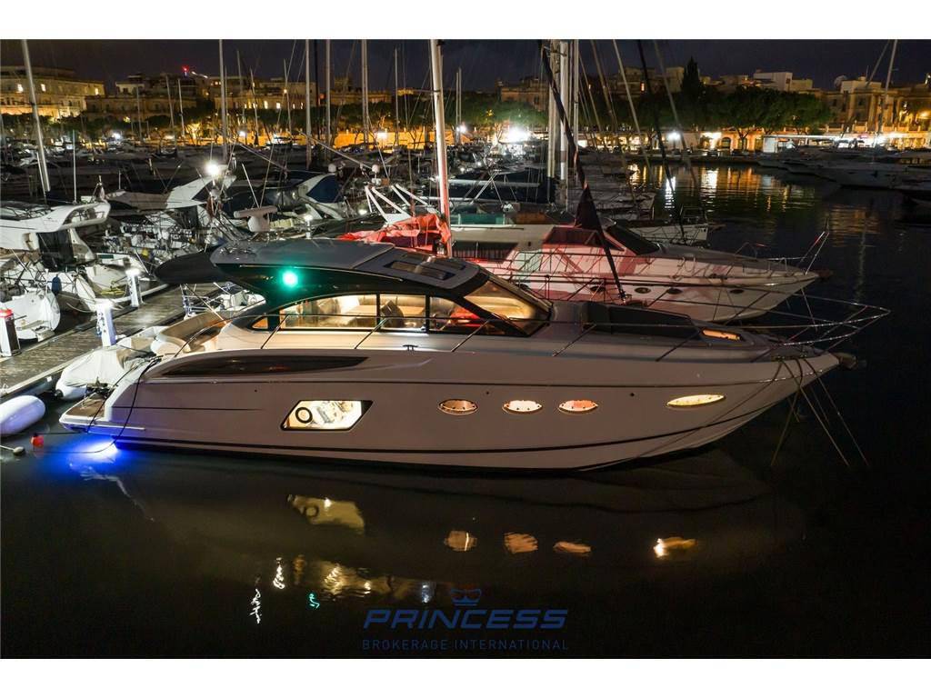 Princess yachts V 48