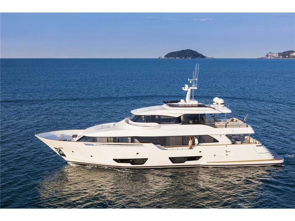 Custom line Navetta 28