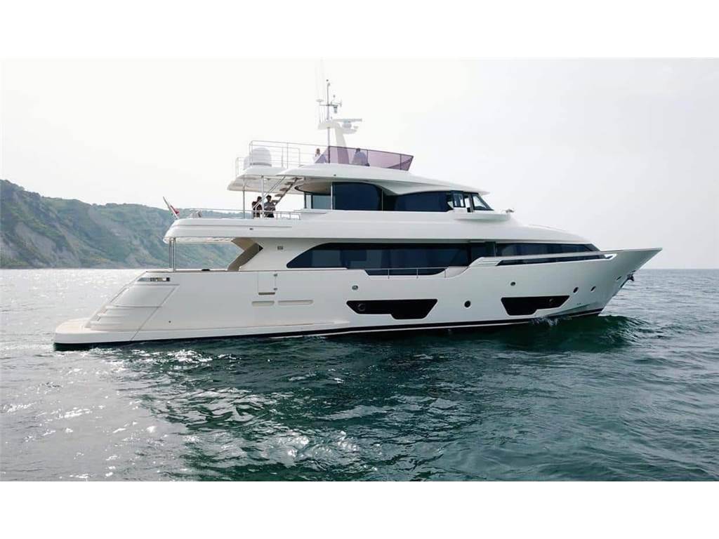 Custom line Navetta 28