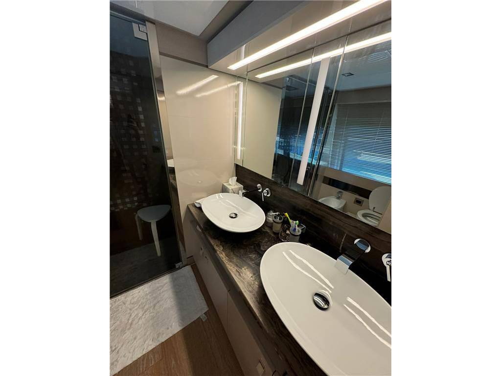 Custom line Navetta 28