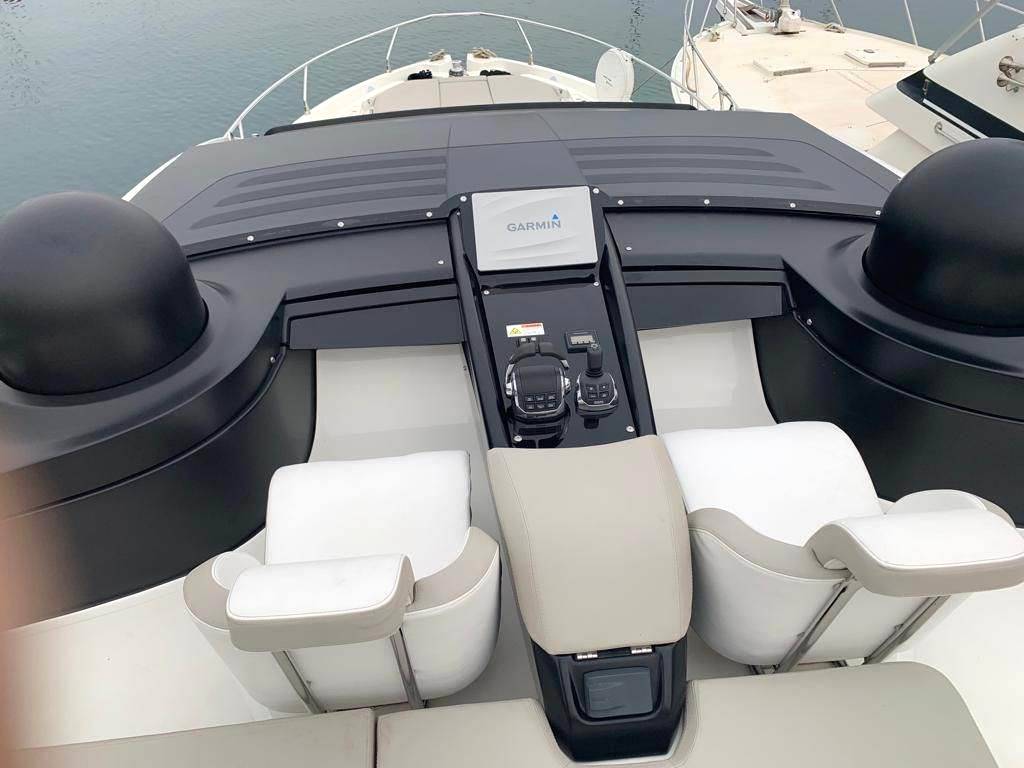 Cranchi E 52s