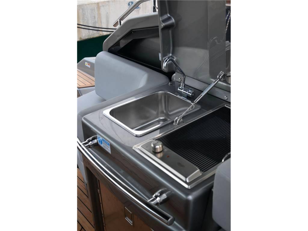 Cranchi M44 ht