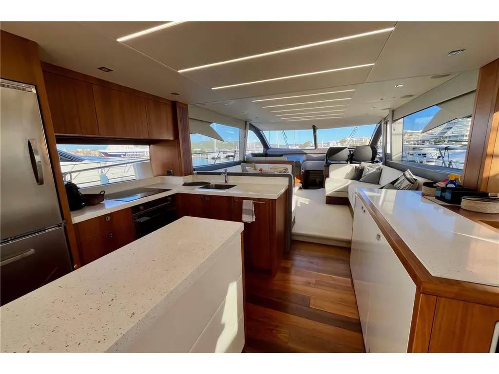 Sunseeker Manhattan 66