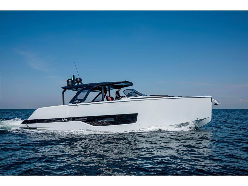 Cranchi A46 luxury tender