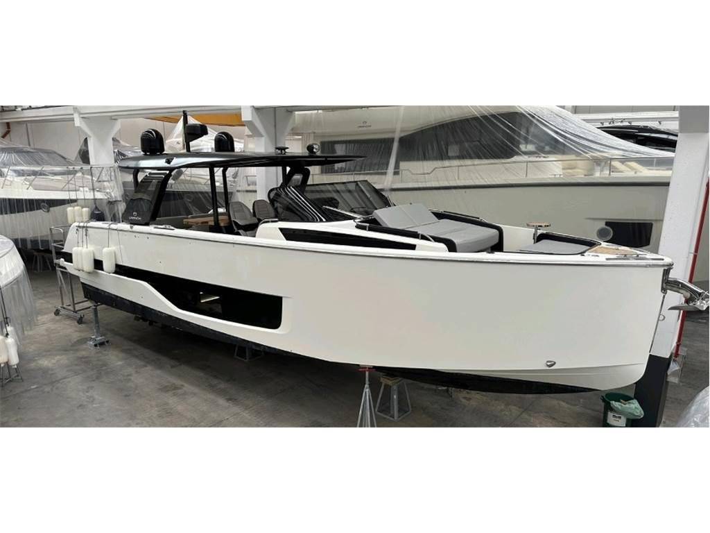 Cranchi A46 luxury tender
