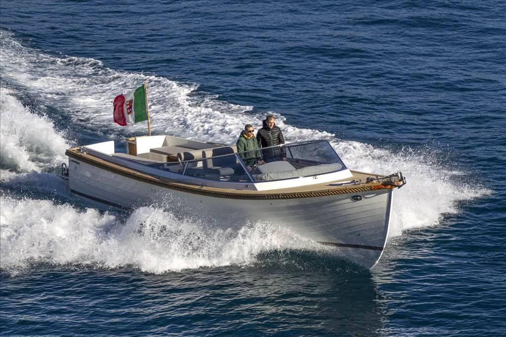 Cantiere mussini Paraggina tender line