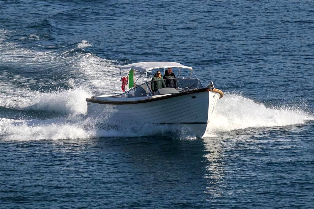 Cantiere mussini Paraggina tender line