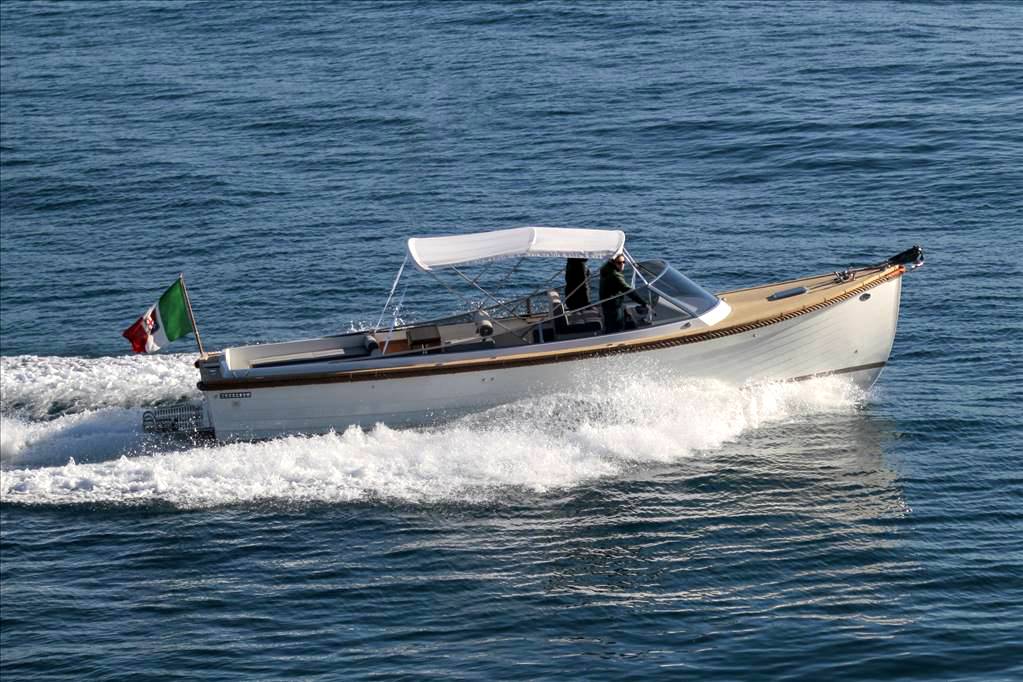 Cantiere mussini Paraggina tender line