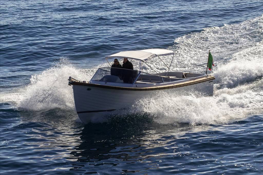 Cantiere mussini Paraggina tender line