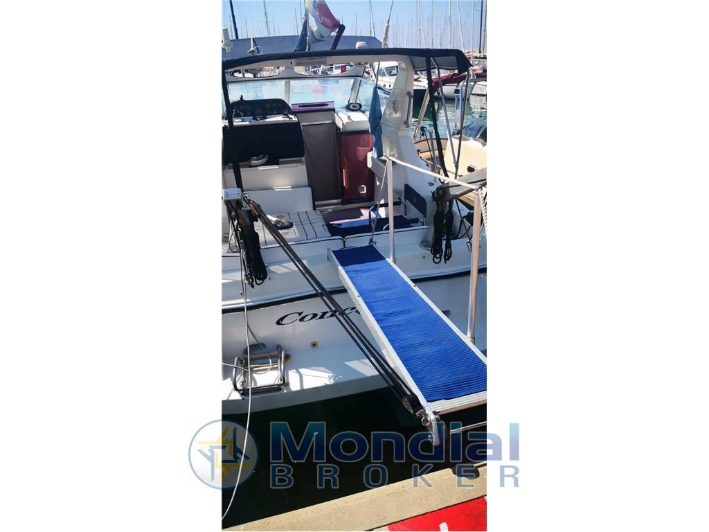 Azimut Az 29