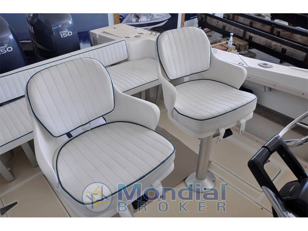Mako marine 241