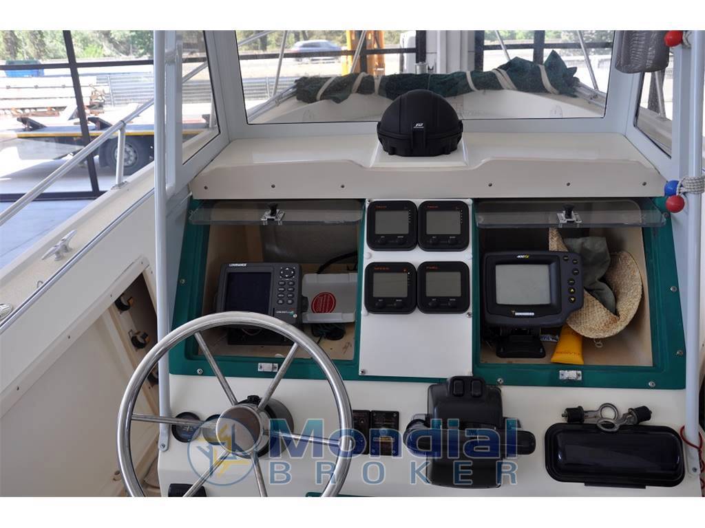 Mako marine 241