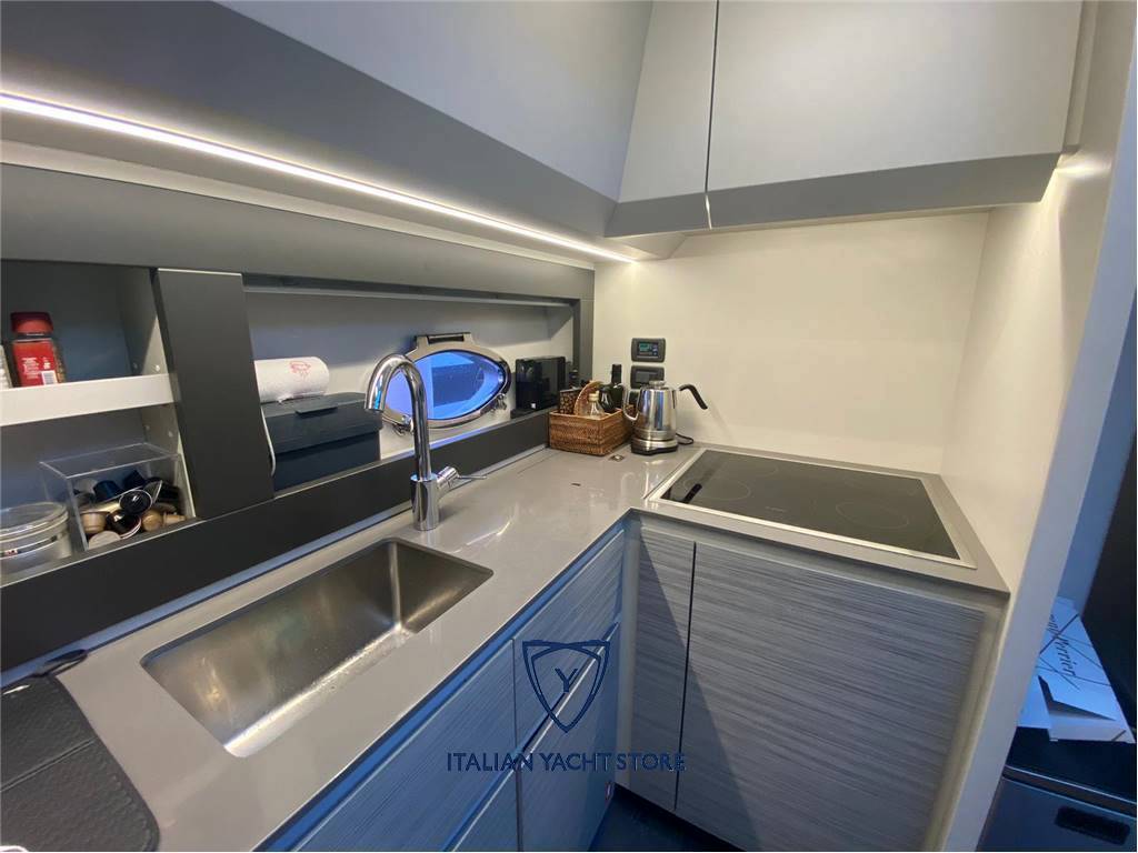 Pershing 62