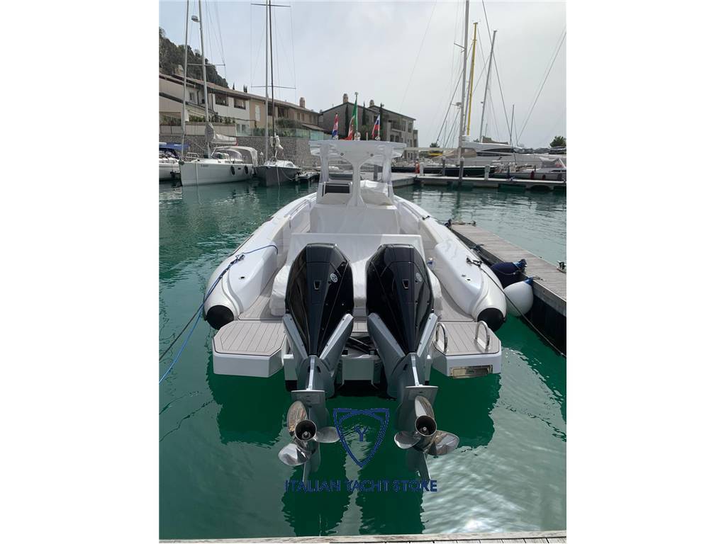 Pirelli speedboats 35 fb