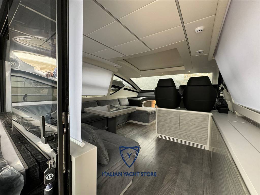 Pershing 6x