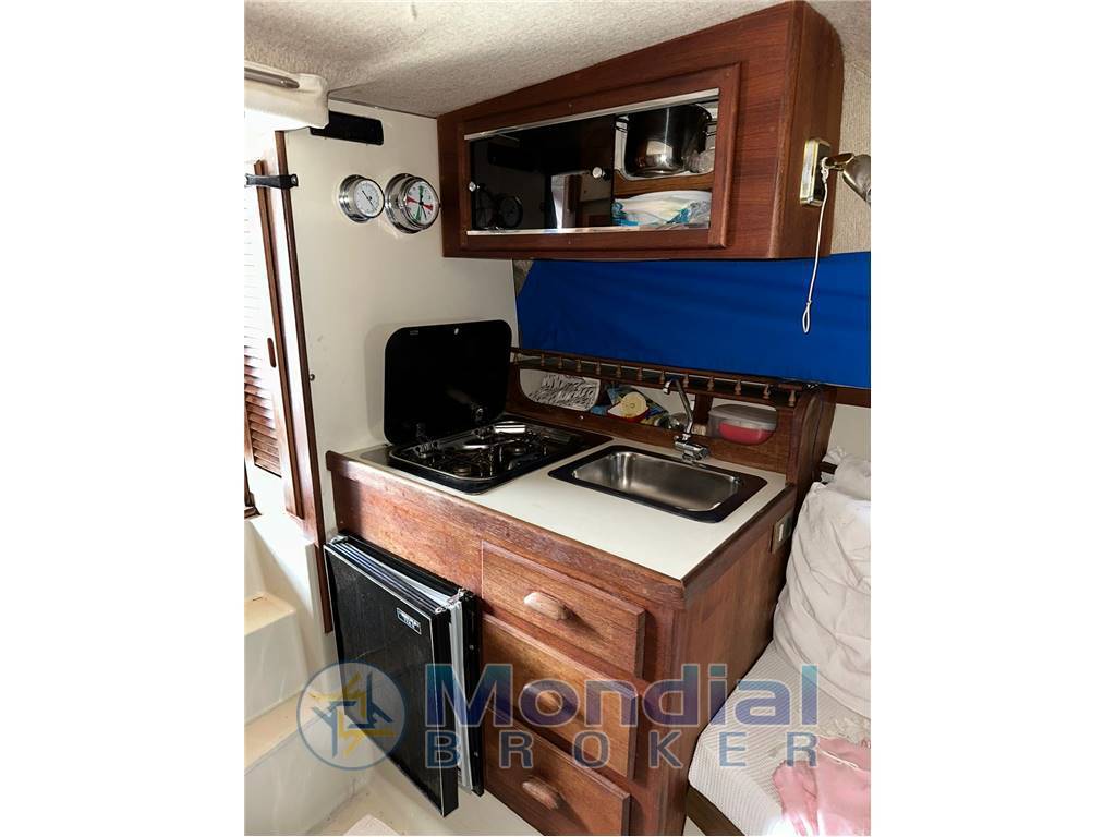 Boston whaler Boston 27 full cabin