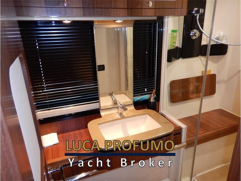 Azimut benetti Magellano 50