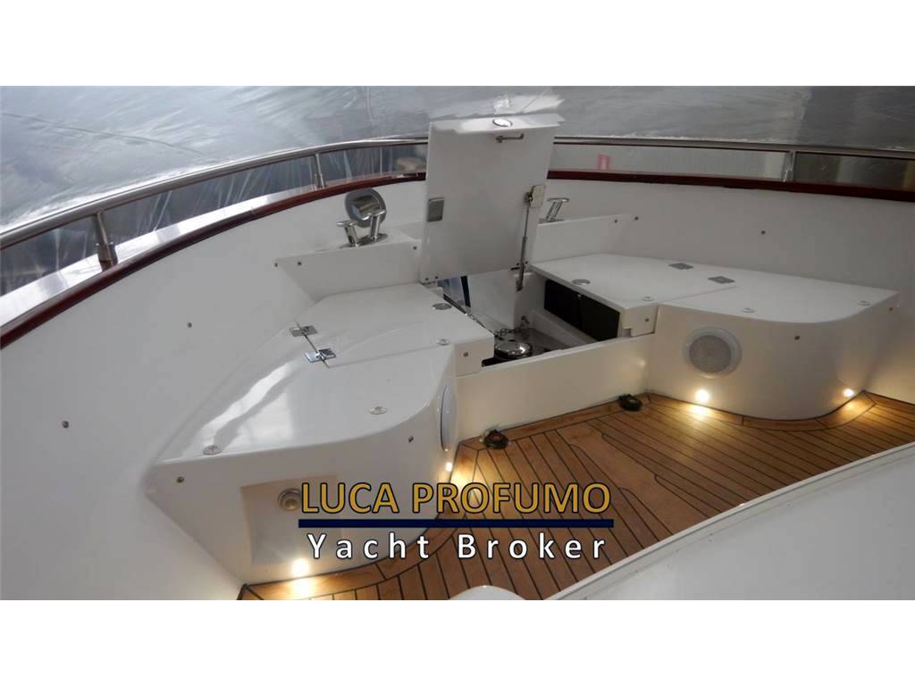 Austin parker Ibiza 44 outboard
