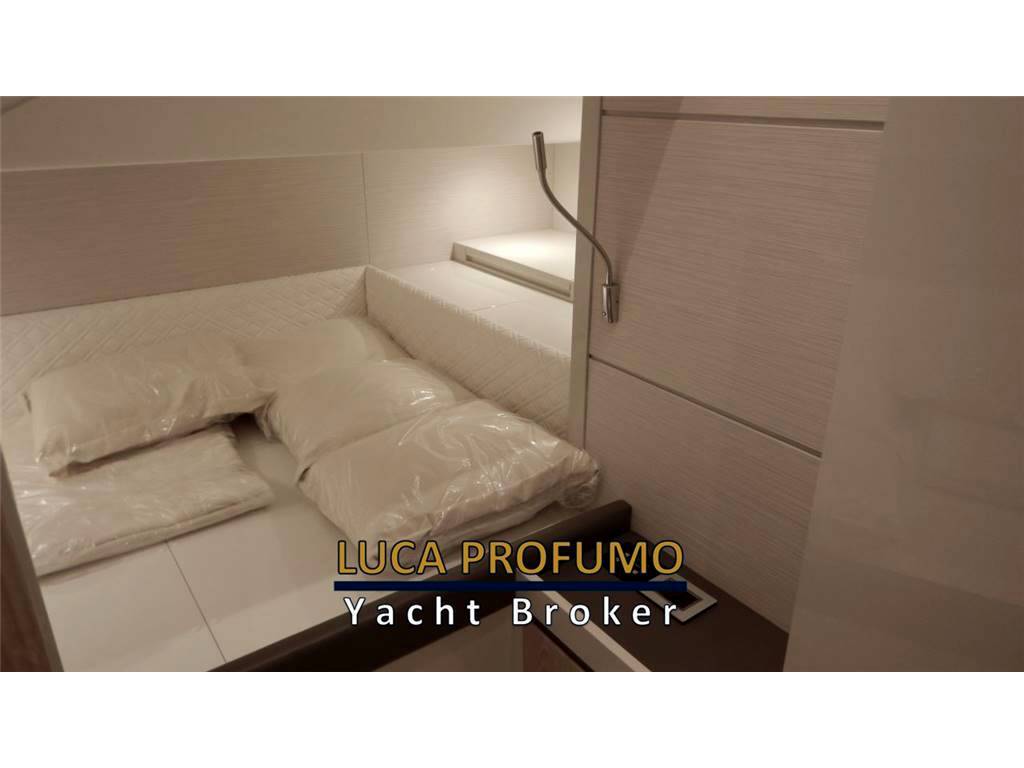 Austin parker Ibiza 44 outboard