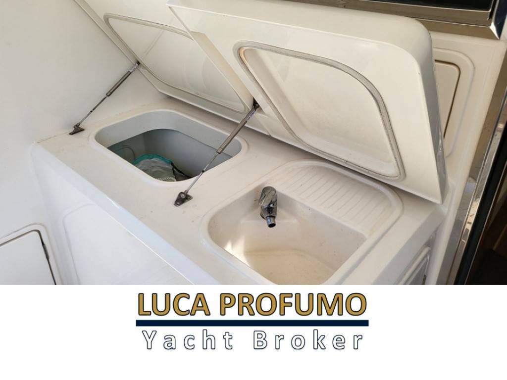 Riviera marine Bf 45 flybridge