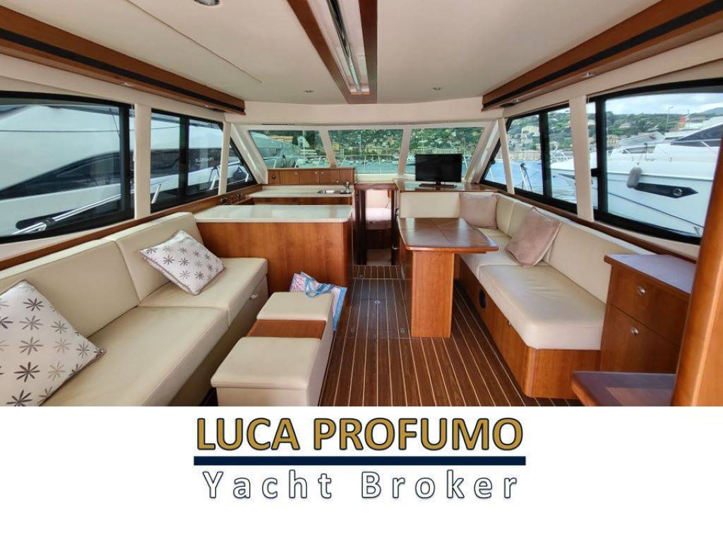 Riviera marine Bf 45 flybridge