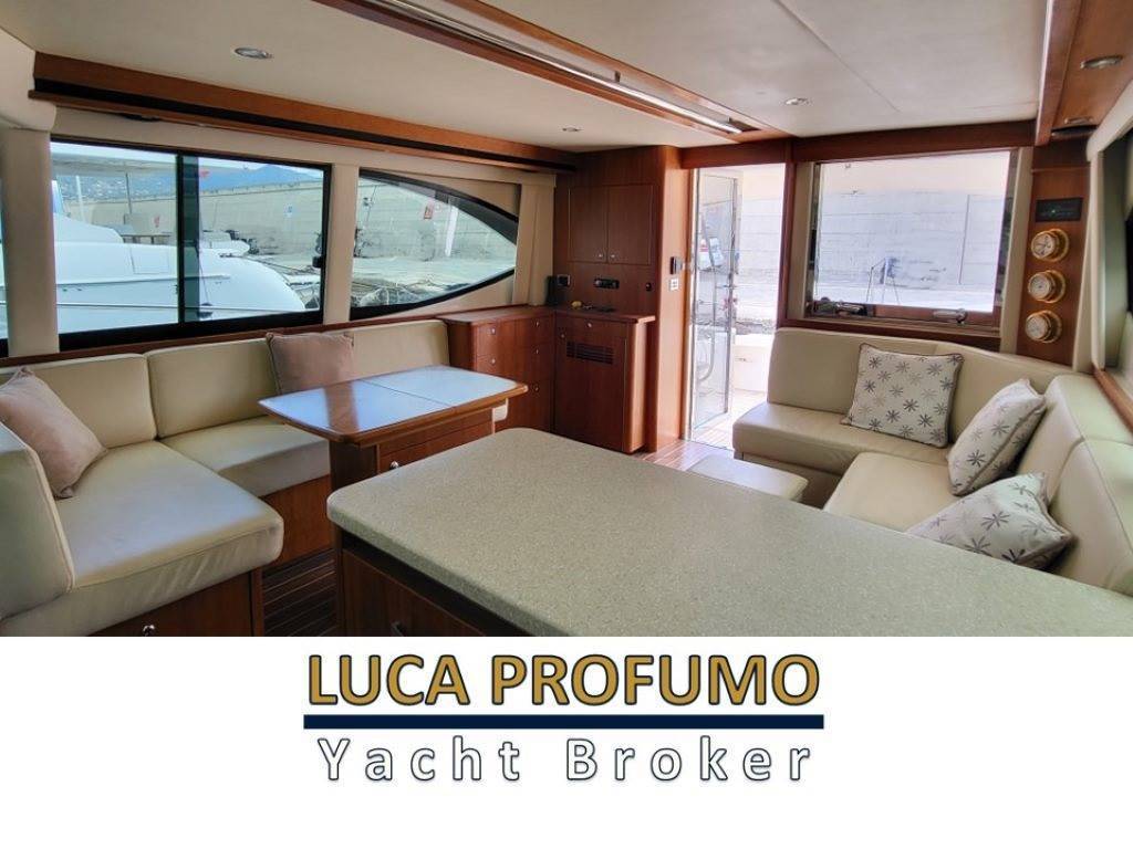 Riviera marine Bf 45 flybridge