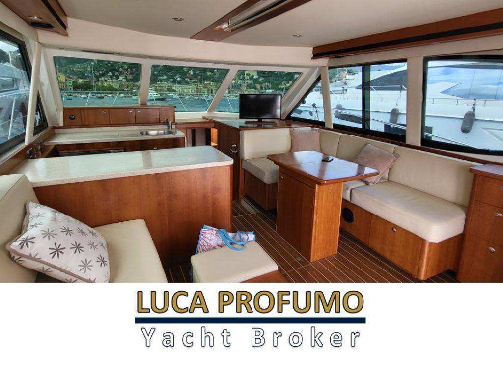 Riviera marine Bf 45 flybridge