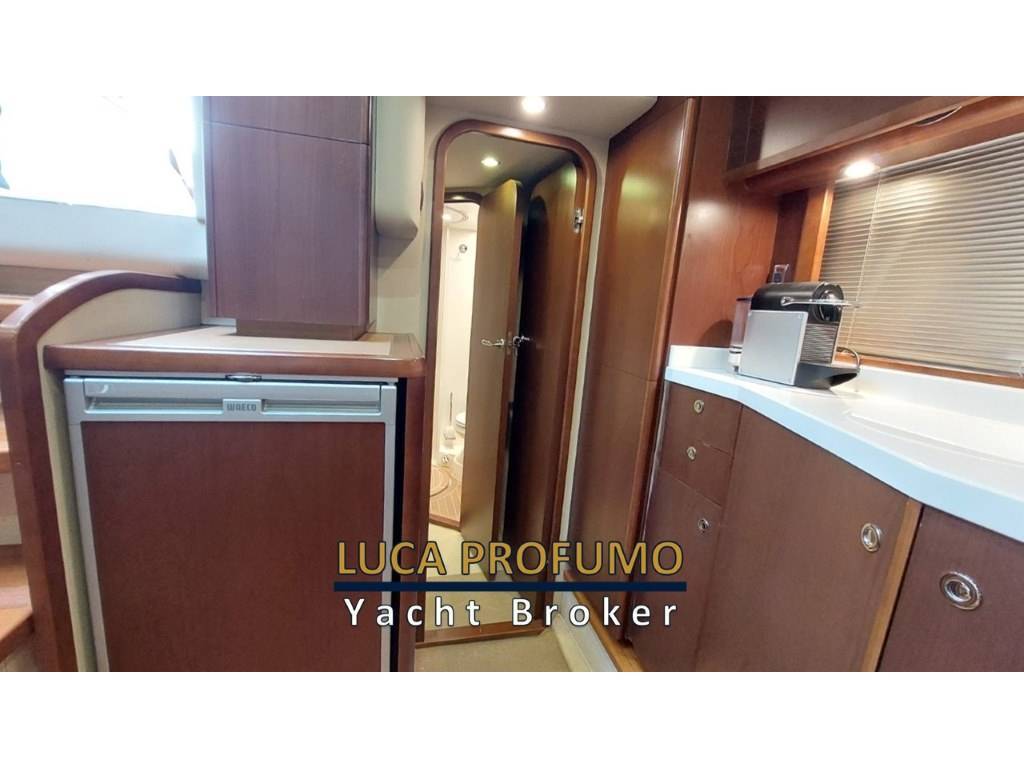 Princess yachts V45