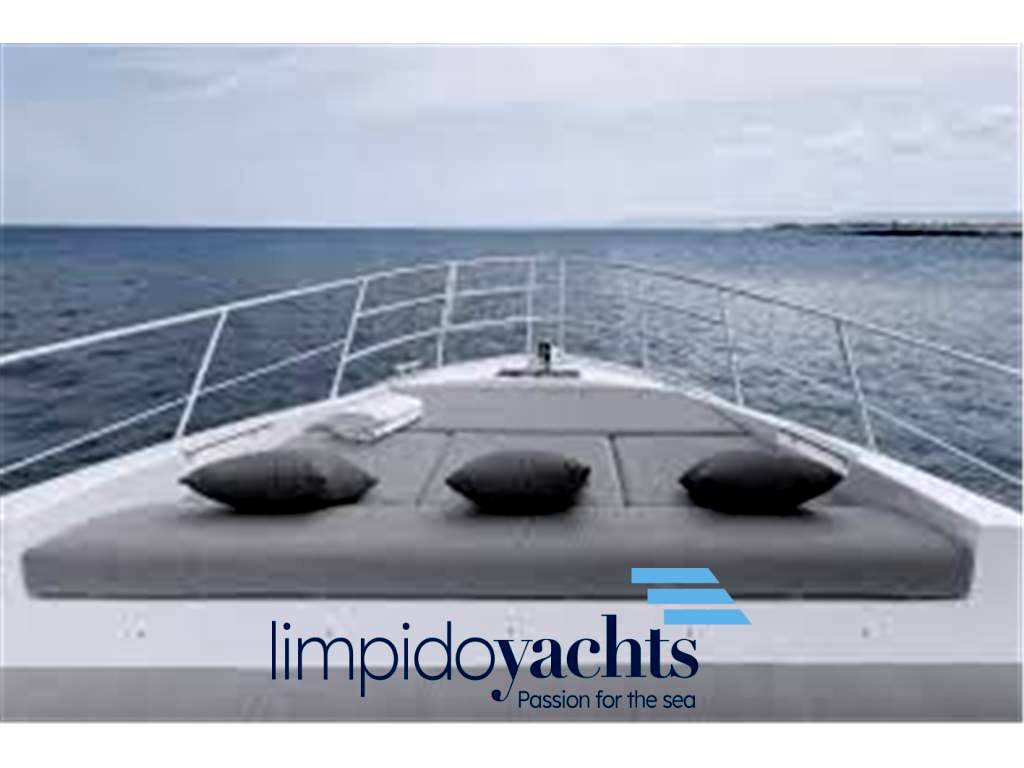 Azimut S6 copuè