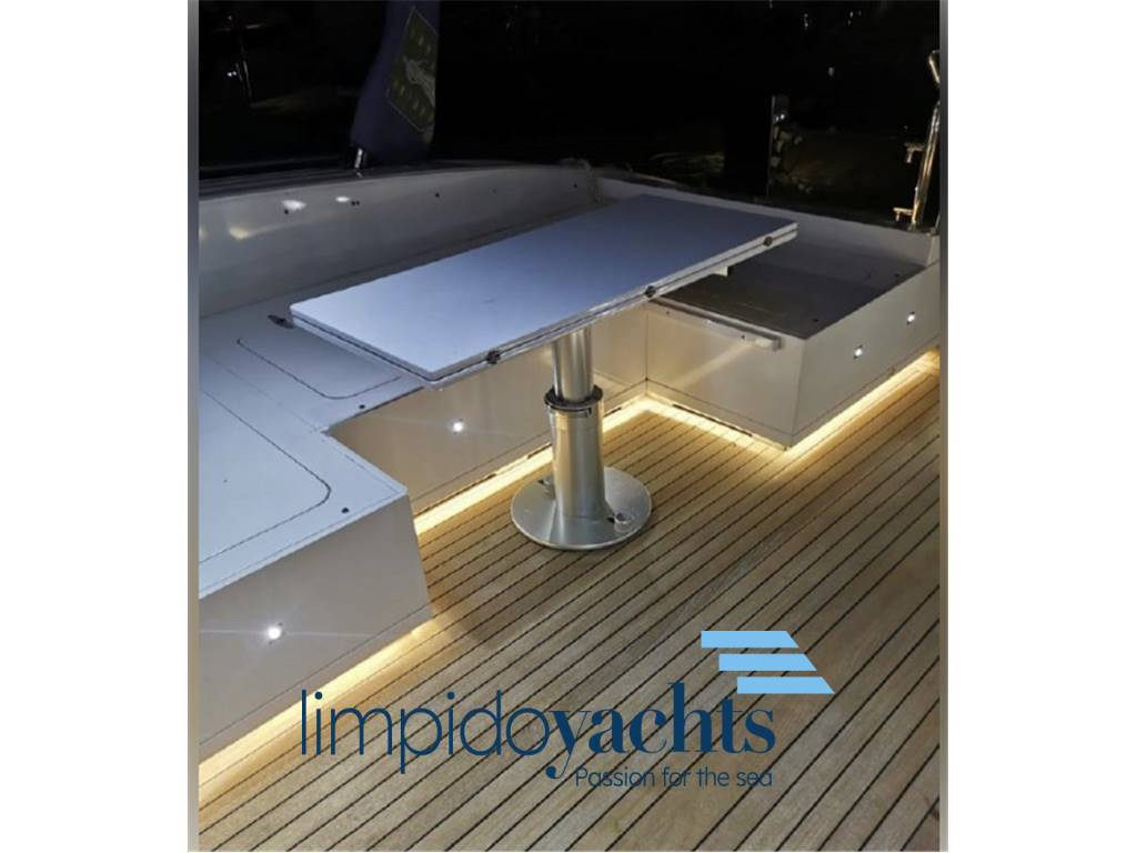 Overmarine Mangusta 80'