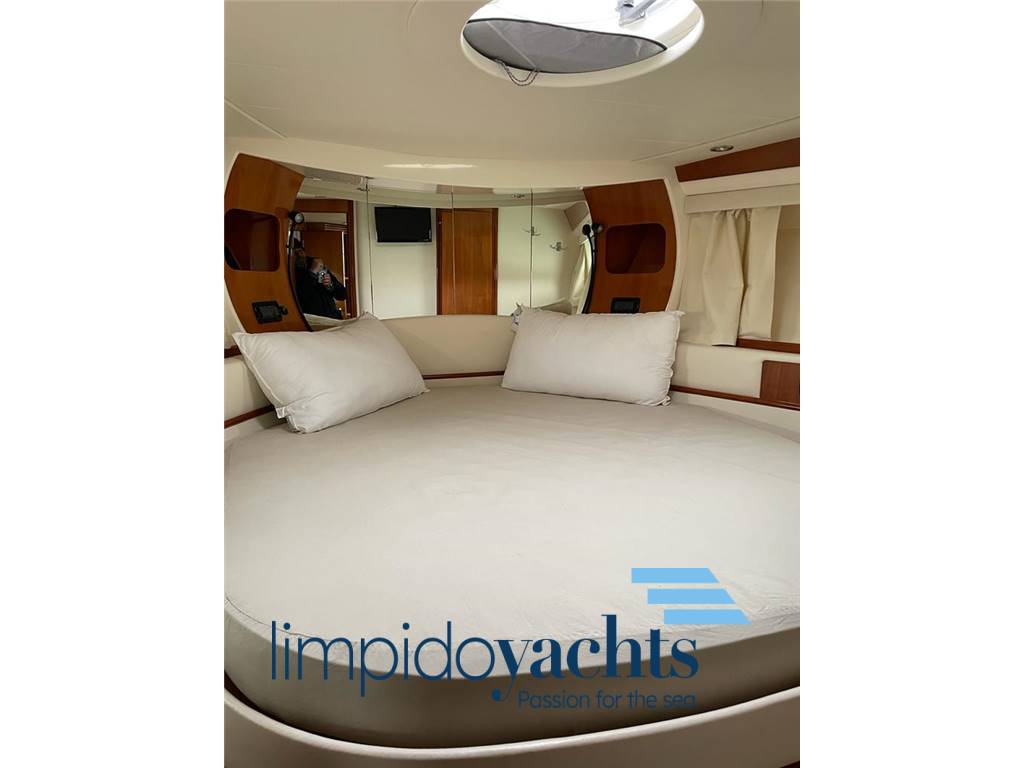 Pershing 50'