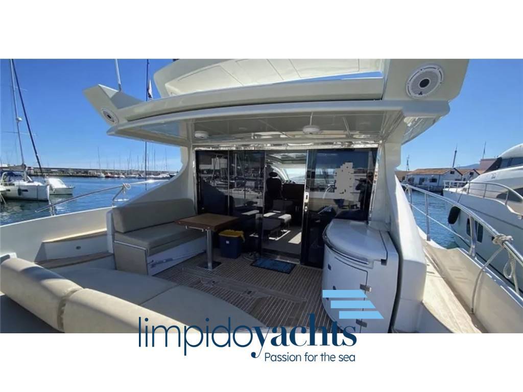 Azimut 68s