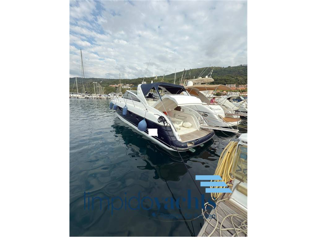 Princess yachts V42