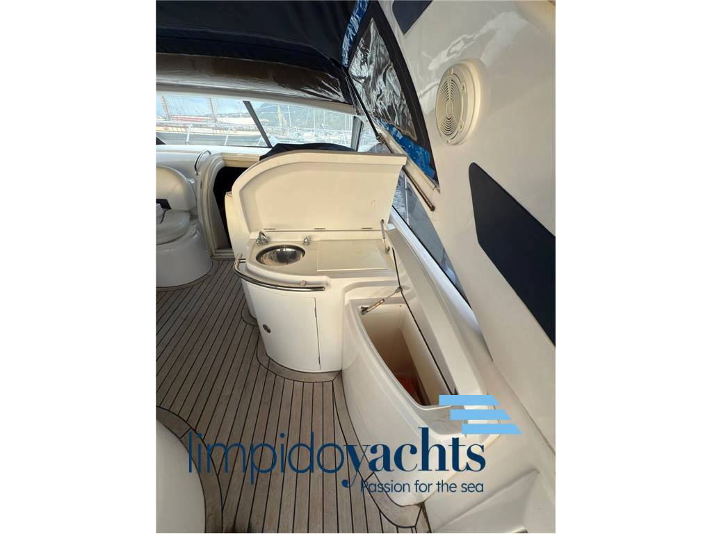 Princess yachts V42