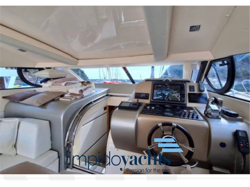 Cayman yacht 55 ̸ 58 ht walk around