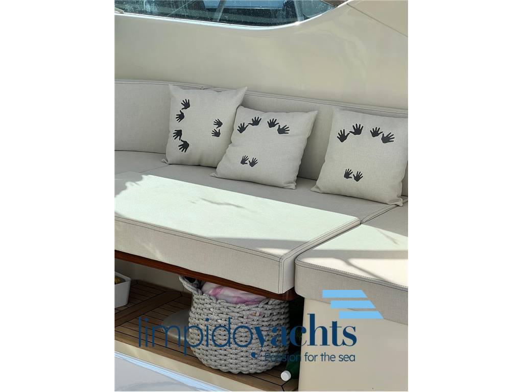 Uniesse marine 42' open