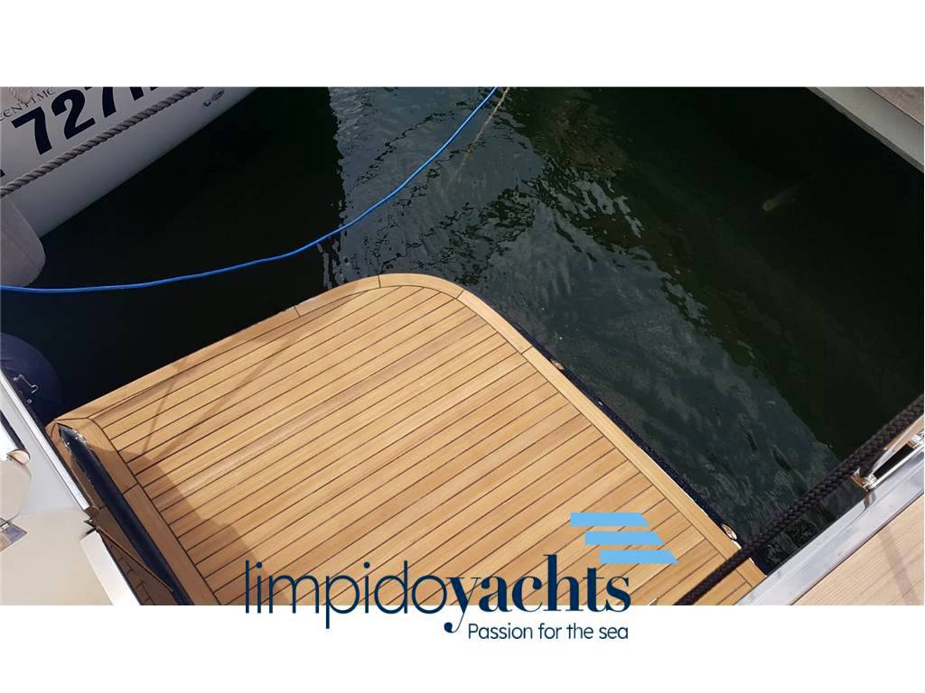 Uniesse marine 42' open