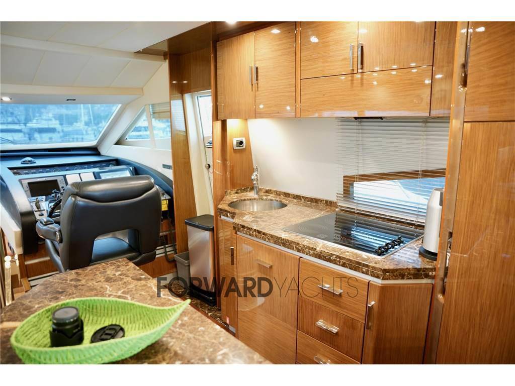Dominator yachts Dominator 62