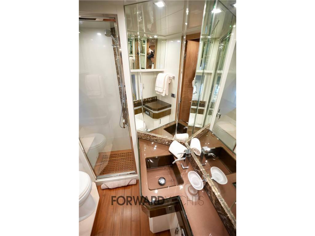 Dominator yachts Dominator 62