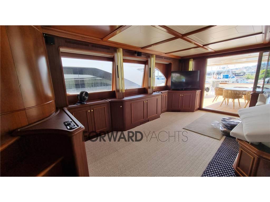Custom line Navetta 27