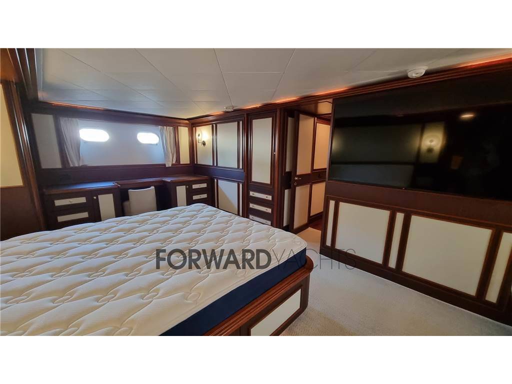 Custom line Navetta 27