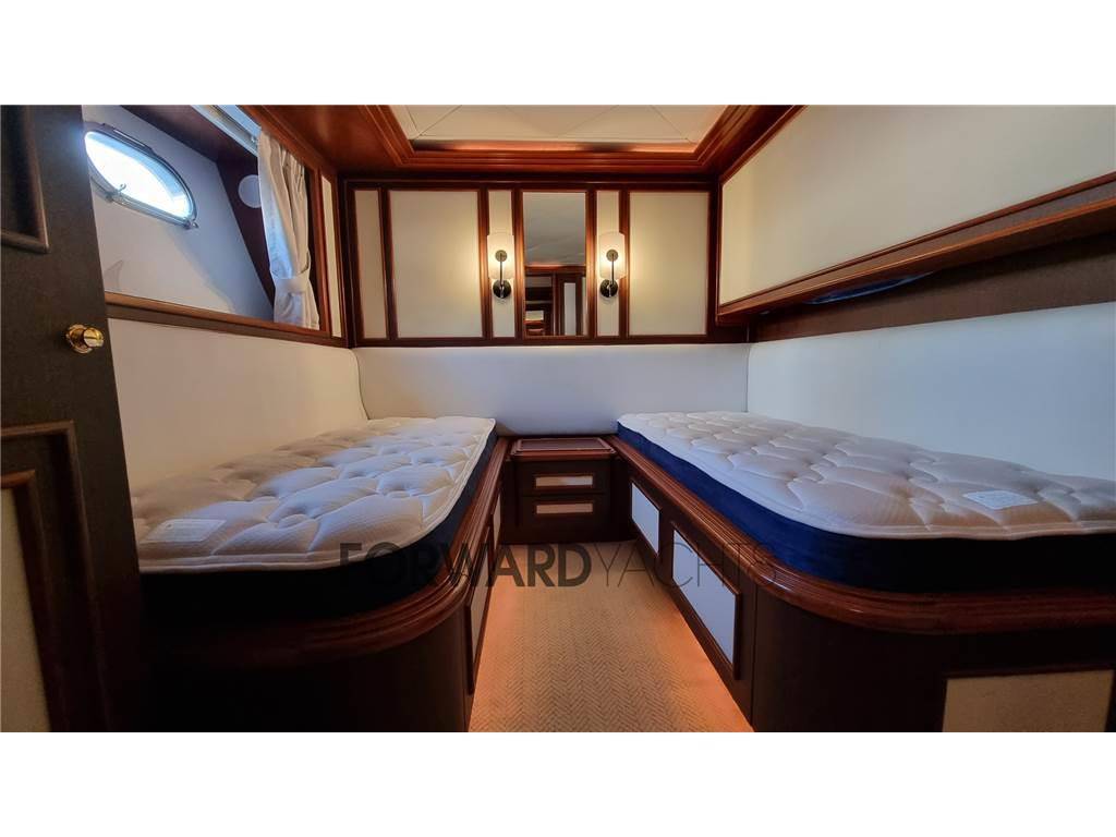 Custom line Navetta 27